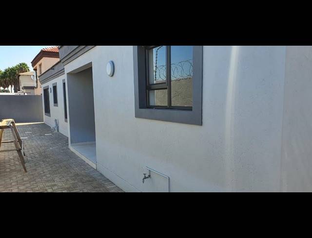 3 BEDROOM HOUSE FOR SALE IN THE ORCHARDS